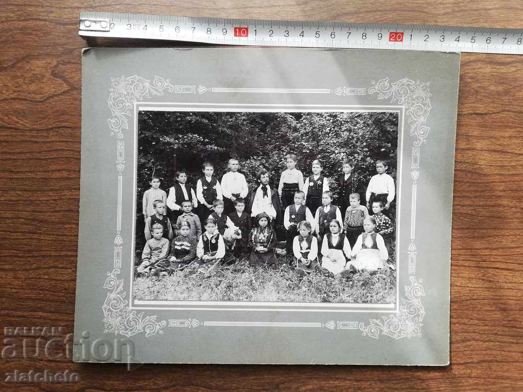 Old photo cardboard with price 30.00 BGN | € 15.34 Old photo cardboard with price 30.00 BGN | € 15.34