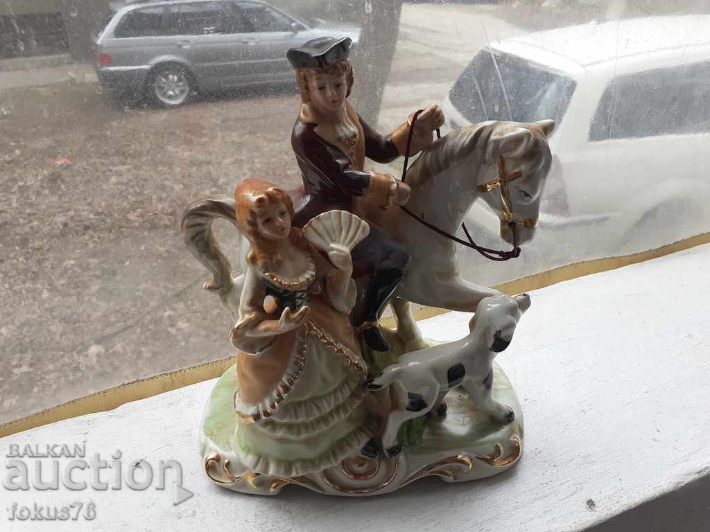 Porcelain figurine figure composition - porcelain - dog - 5 Porcelain figurine figure composition - porcelain - dog - 5