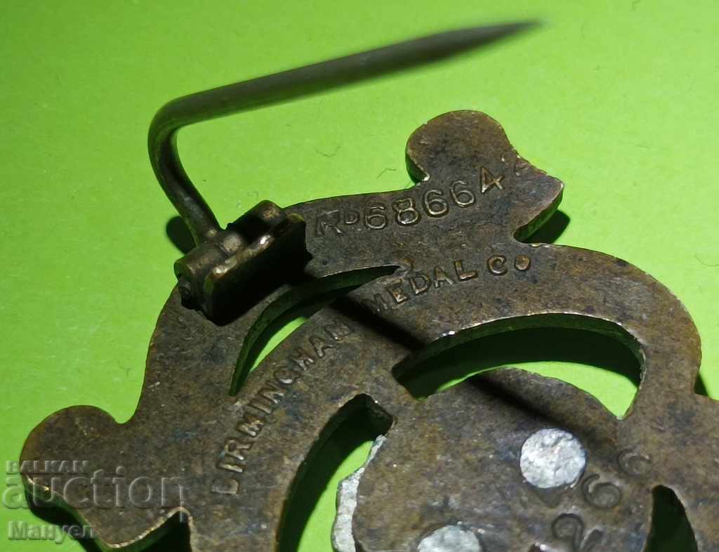 I am selling an old British military badge - WWII. - 5 I am selling an old British military badge - WWII. - 5