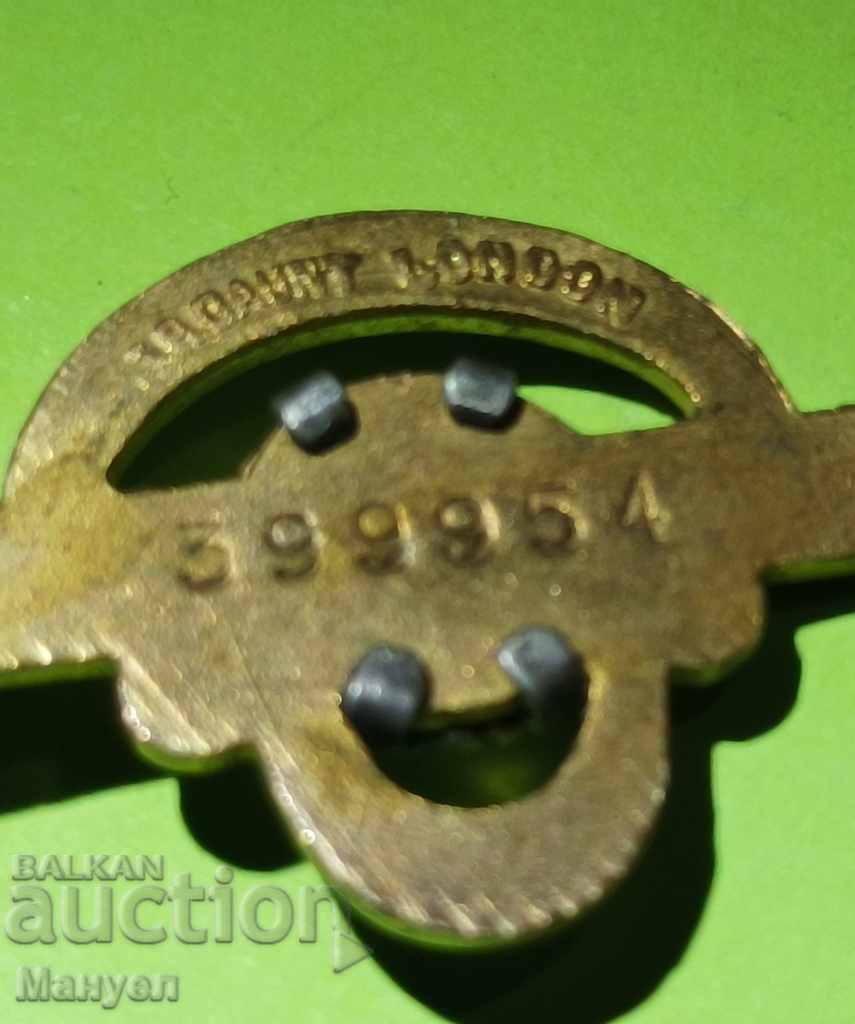 Licitație Vând o insignă militară britanică veche - al Doilea Război Mondial. Licitație Vând o insignă militară britanică veche - al Doilea Război Mondial.