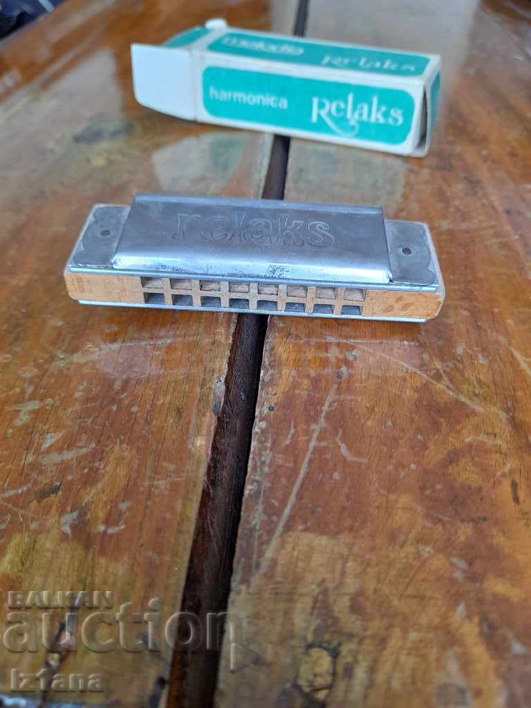 Old accordion Melodia Relaks with price 20.00 BGN | € 10.23 Old accordion Melodia Relaks with price 20.00 BGN | € 10.23