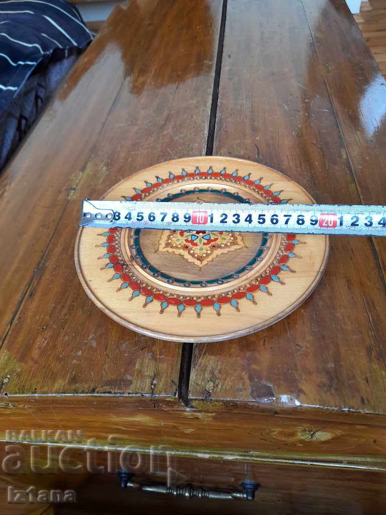 Old wooden plate, decoration with price 15.00 BGN | € 7.67 Old wooden plate, decoration with price 15.00 BGN | € 7.67