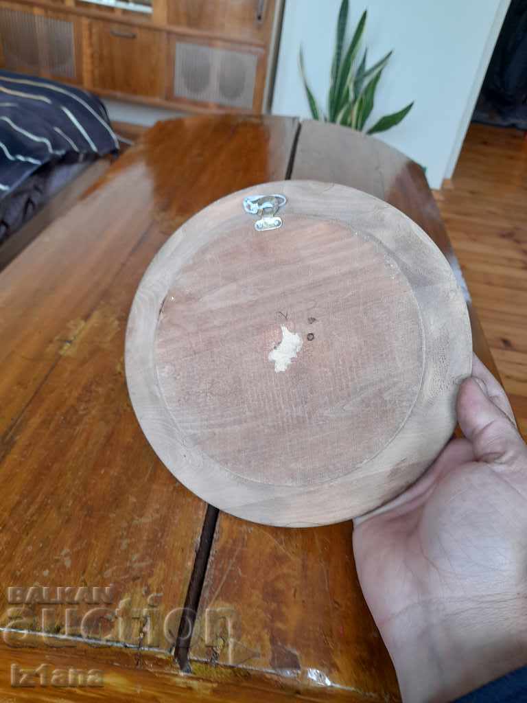 Delivery of Old wooden plate, decoration Delivery of Old wooden plate, decoration