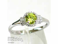 Нежен пръстен с фасетиран кръгъл перидот