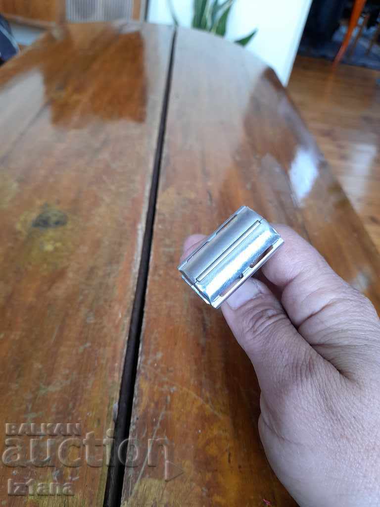 Δημοπρασία Παλιά ξυριστική μηχανή Gillette
