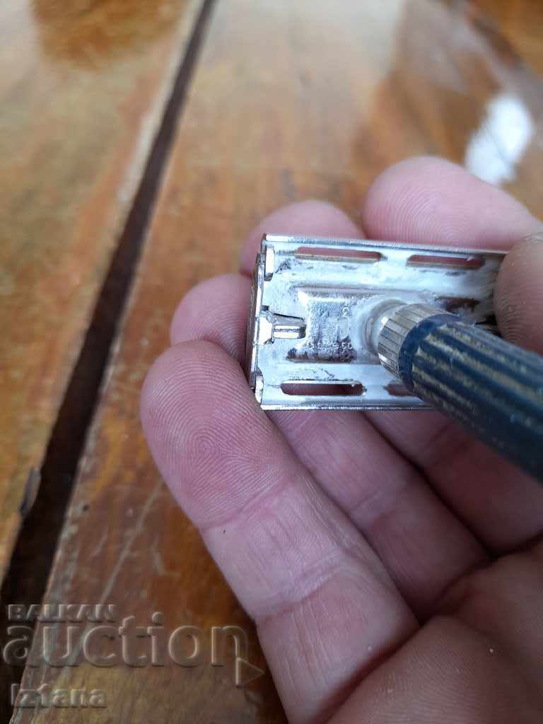 Παλιά ξυριστική μηχανή Gillette - 5