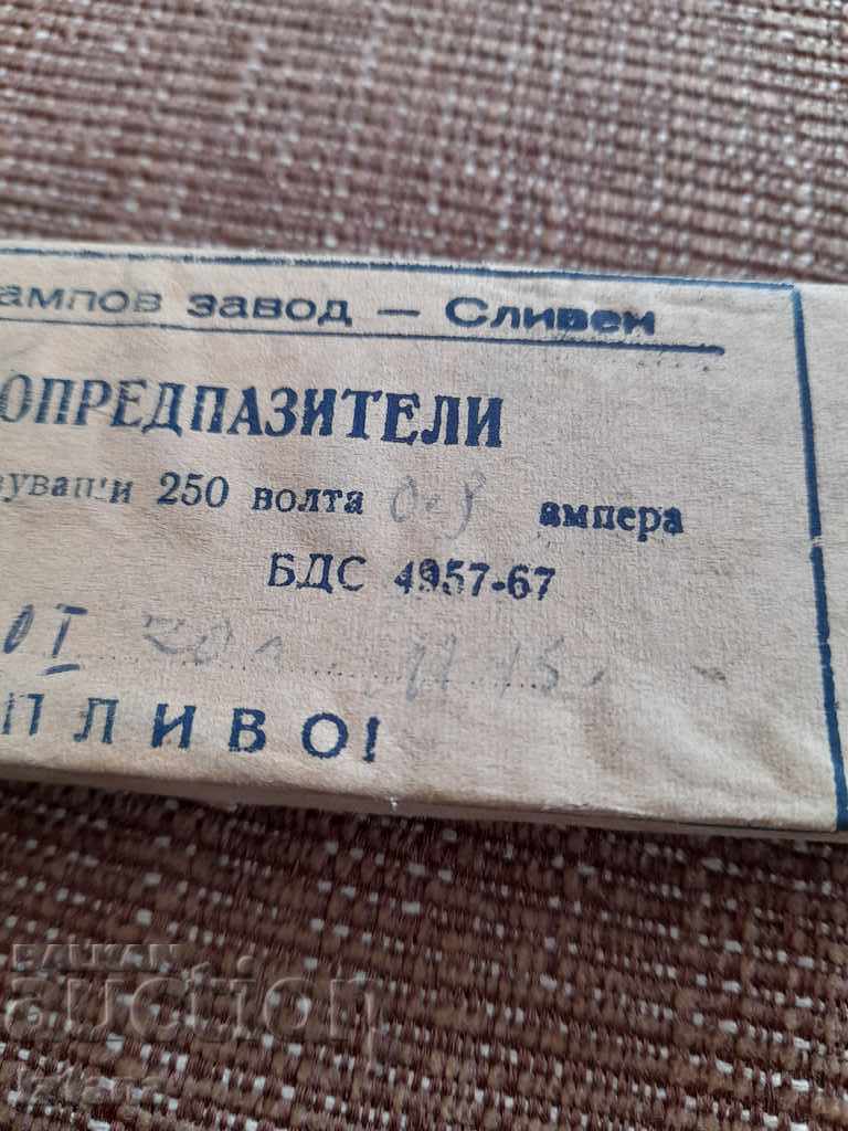 Auction Old Radio Fuses, Radio Fuses Auction Old Radio Fuses, Radio Fuses