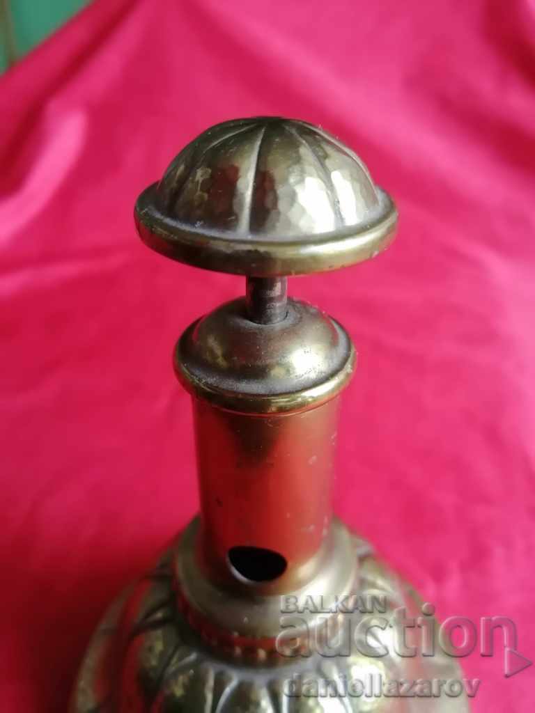 Licitație Cutter rar din alama de masa pentru tigari si trabucuri Licitație Cutter rar din alama de masa pentru tigari si trabucuri