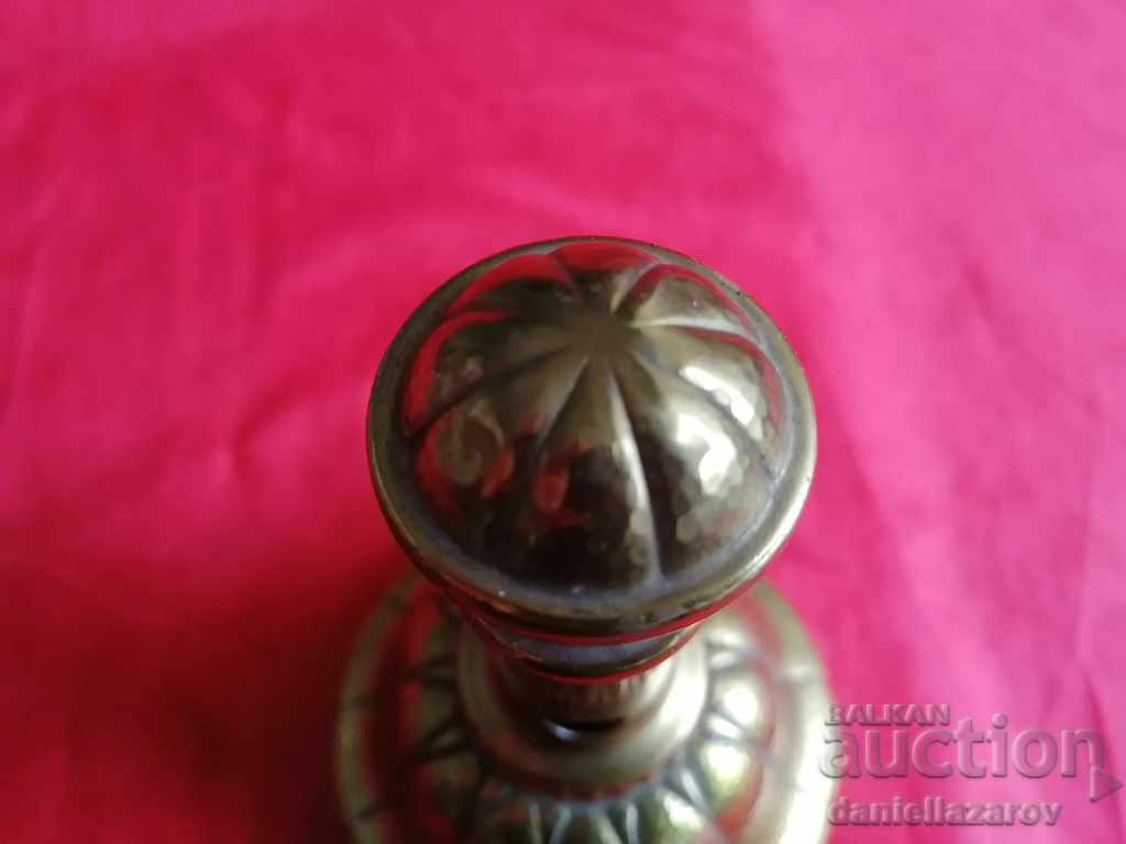 Livrarea Cutter rar din alama de masa pentru tigari si trabucuri Livrarea Cutter rar din alama de masa pentru tigari si trabucuri