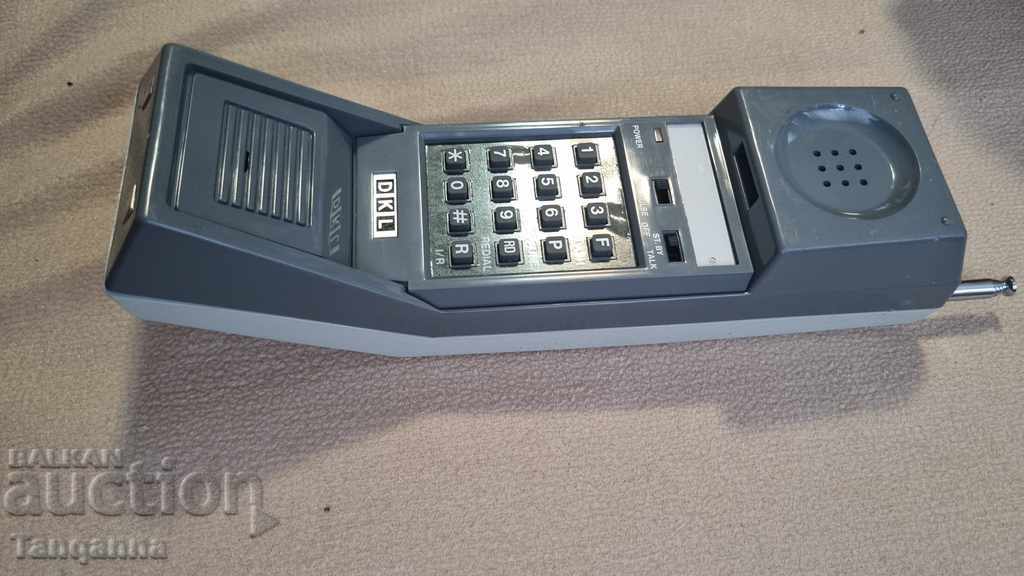 Telefon retro vechi cu preț 25.00 BGN | € 12.78