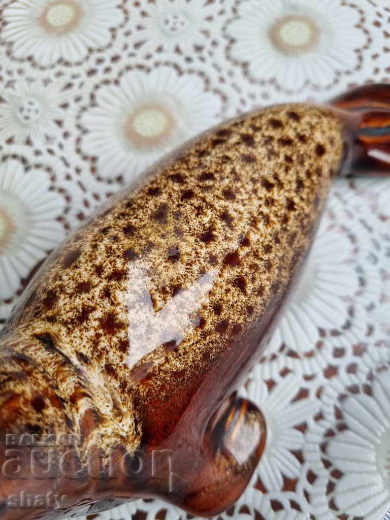 Auction  English porcelain figure. Seal