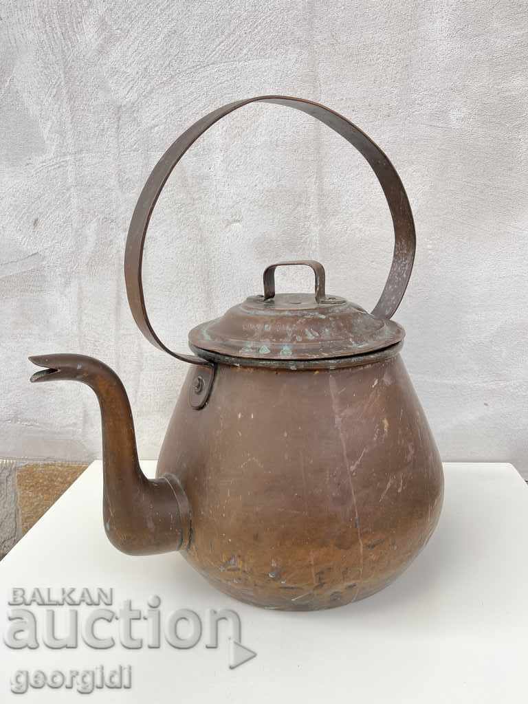 Huge copper kettle / jug / vessel. №2001
