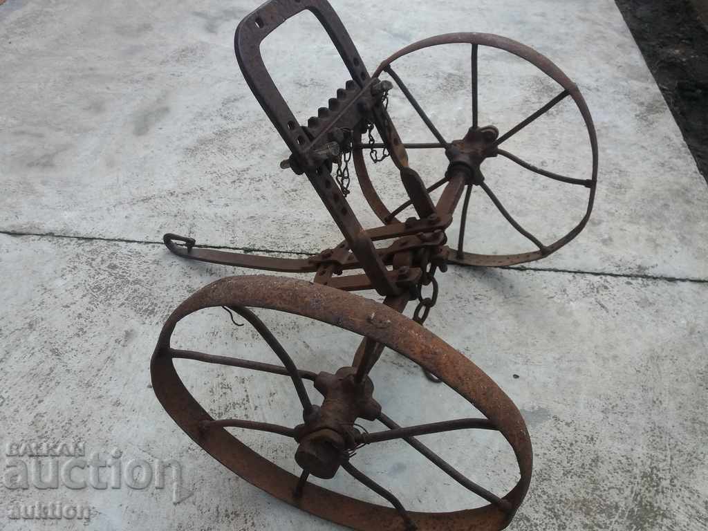 REVIVAL TOWING FROM A TROLLEY, A PLOW, A UNIQUE CYCLIST with price 299.99 BGN | € 153.38 REVIVAL TOWING FROM A TROLLEY, A PLOW, A UNIQUE CYCLIST with price 299.99 BGN | € 153.38