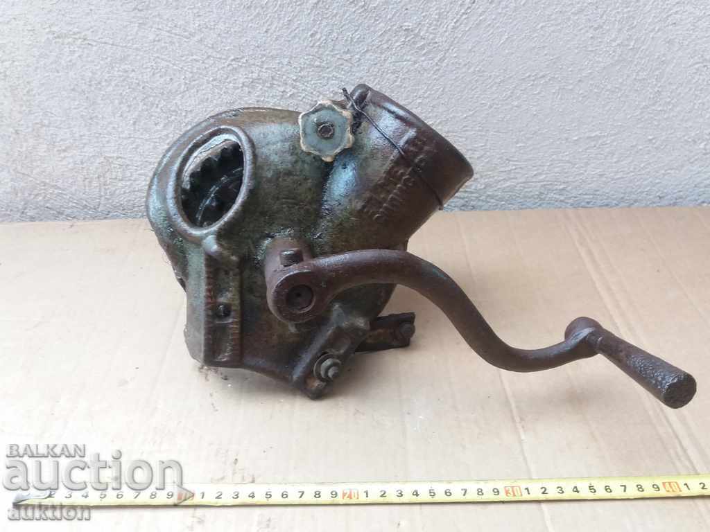 Licitație RONACHKA VECHE, MORA DE PORUMB, PORUMB Licitație RONACHKA VECHE, MORA DE PORUMB, PORUMB