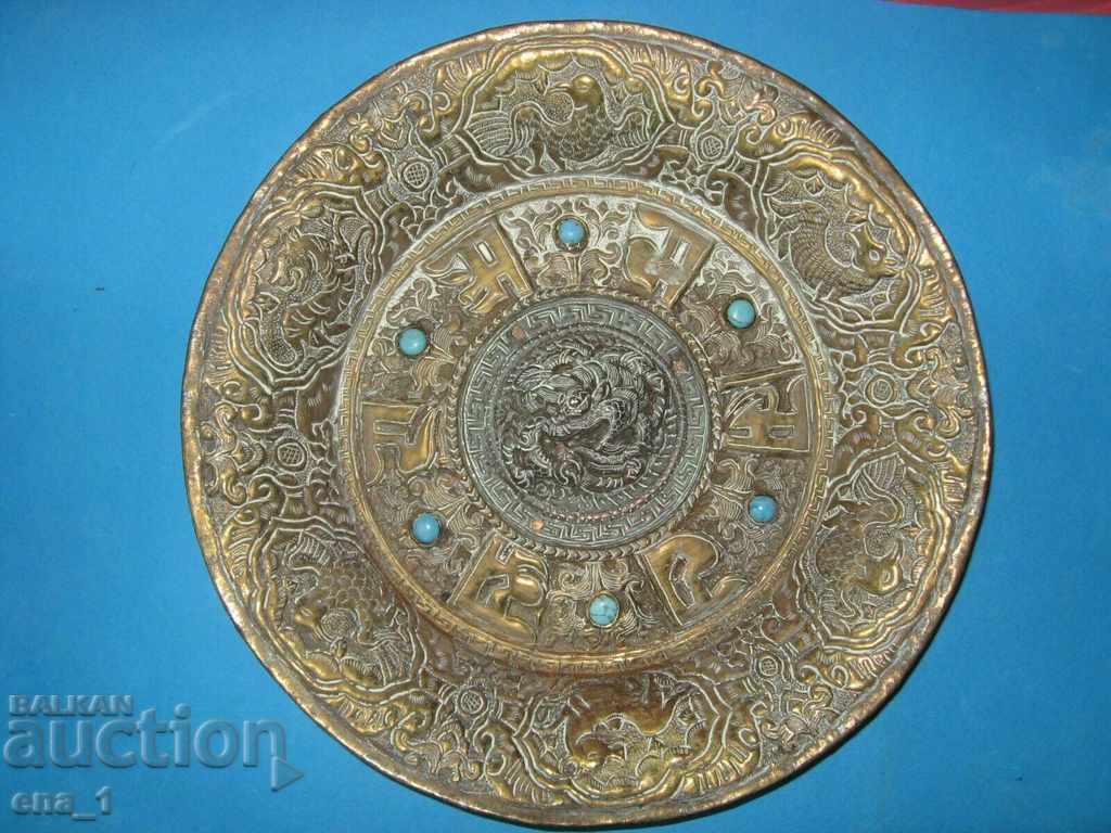 Auction  Unique rare Tibetan bronze plate with ornaments and figures