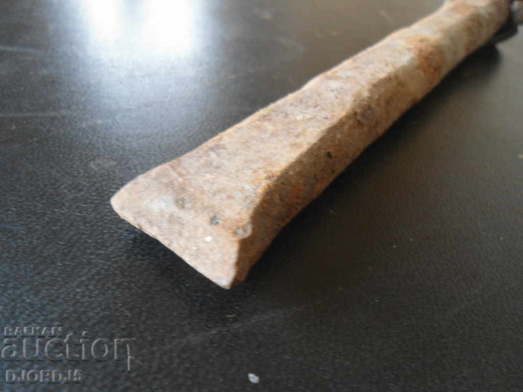 An old tool, a chopper with price 2.00 BGN | € 1.02 An old tool, a chopper with price 2.00 BGN | € 1.02