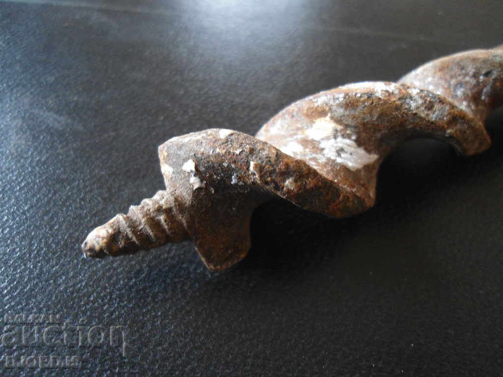 Old drill, chipping with price 3.00 BGN | € 1.53 Old drill, chipping with price 3.00 BGN | € 1.53