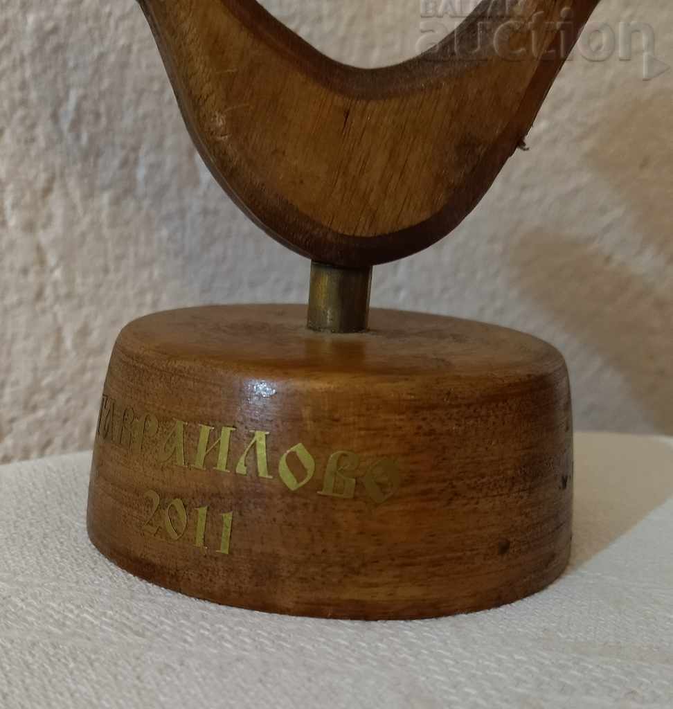 GOLDEN PEACH FOLKLORE HOLIDAY S. GAVRAILOVO SOUVENIR - 6 GOLDEN PEACH FOLKLORE HOLIDAY S. GAVRAILOVO SOUVENIR - 6