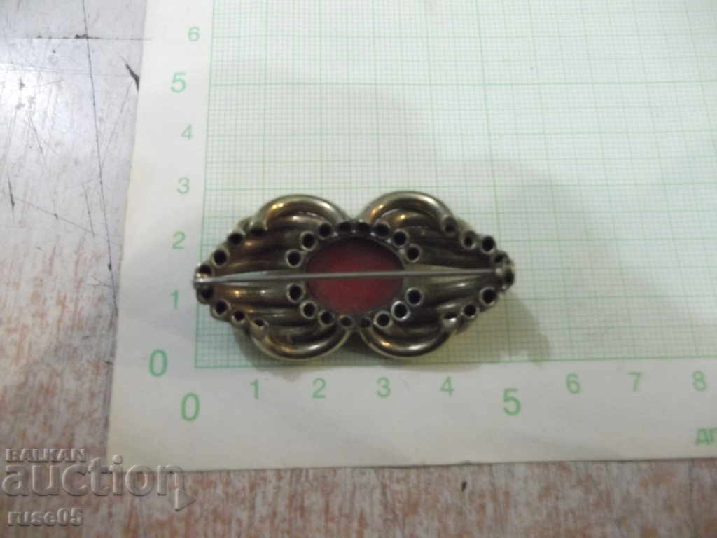 Auction  Brooches old gilded