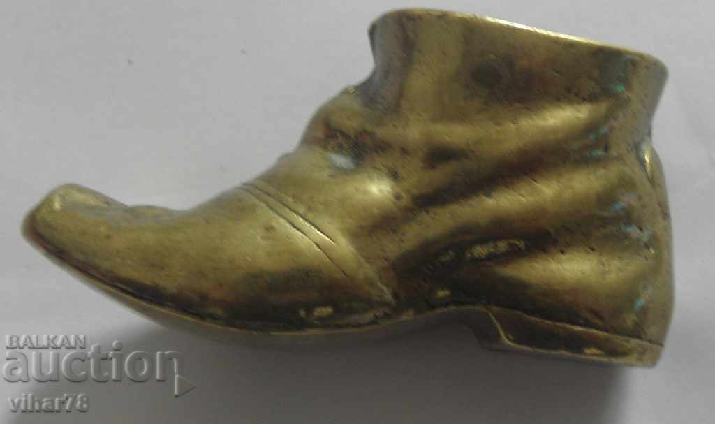 ΠΟΛΥ ΕΝΔΙΑΦΕΡΟΝ ΣΤΑΧΤΟΔΟΧΕΙΟ - 7