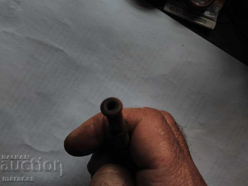 Auction Bone cigarette Auction Bone cigarette