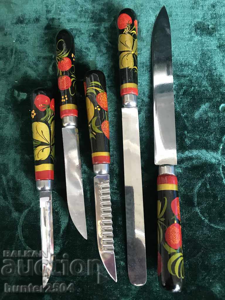Delivery of Kitchen knives, stainless, decorated handles - 5 pcs Delivery of Kitchen knives, stainless, decorated handles - 5 pcs