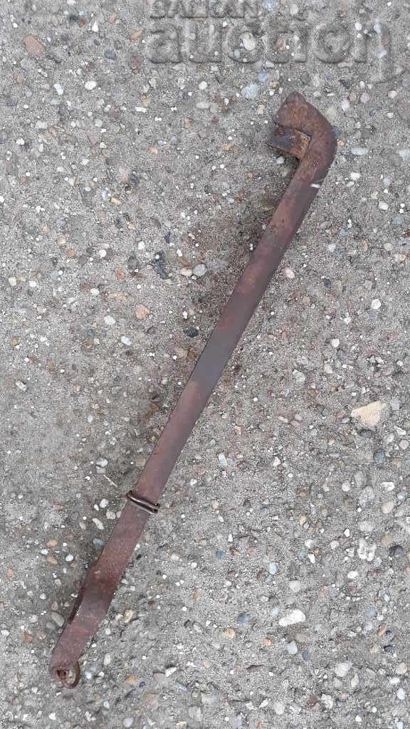 Old PRIMITIVE wrought iron dilaf wrought iron with price 31.00 BGN | € 15.85 Old PRIMITIVE wrought iron dilaf wrought iron with price 31.00 BGN | € 15.85