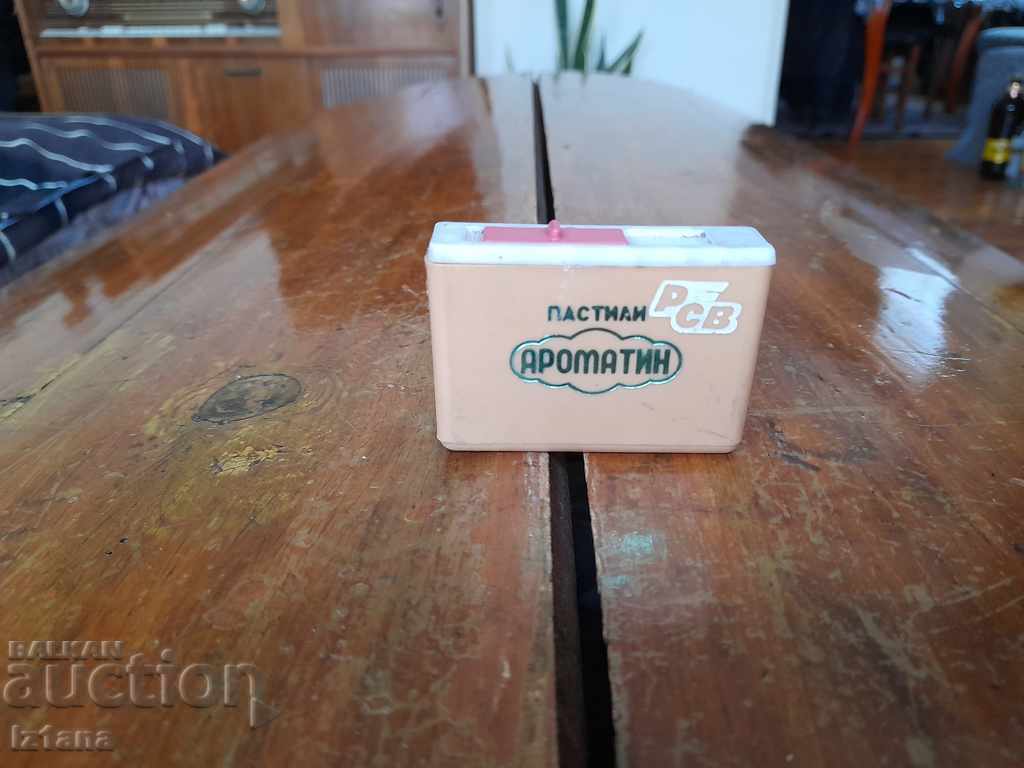 Стара кутия от бонбони Ароматин Пастили РСВ