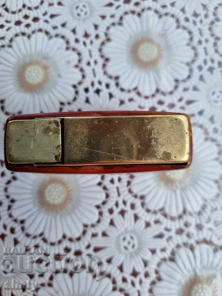 Lighter with price 30.00 BGN | € 15.34 Lighter with price 30.00 BGN | € 15.34