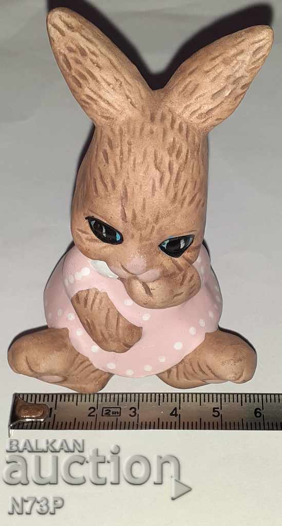 FIGURE. BUNNY. CERAMICS. HAND PAINTED. - 5 FIGURE. BUNNY. CERAMICS. HAND PAINTED. - 5