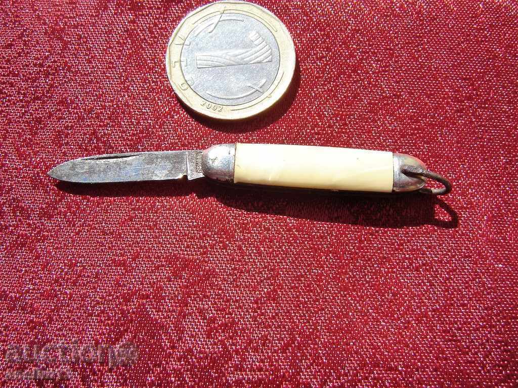 MINI JUNIOR BOOK GERMANY with price 20.00 BGN | € 10.23