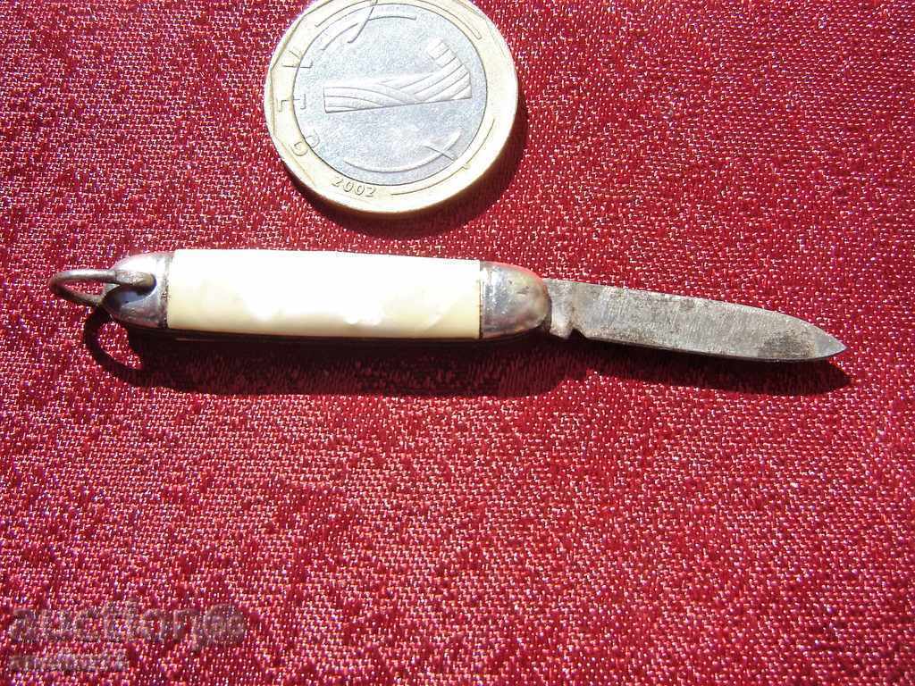 Auction  MINI JUNIOR BOOK GERMANY