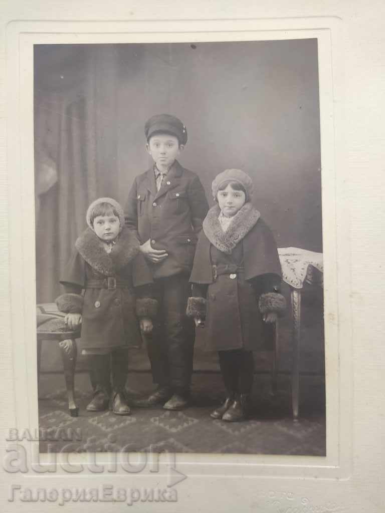 old photo with price 5.00 BGN | € 2.56 old photo with price 5.00 BGN | € 2.56