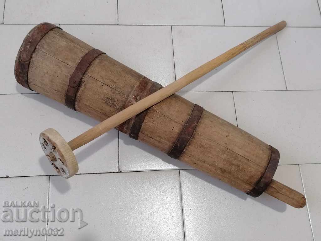 Auction Butter churn, wood, wooden Auction Butter churn, wood, wooden