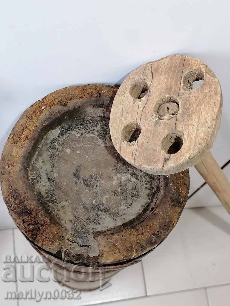 Auction Butter churn, wood, wooden Auction Butter churn, wood, wooden