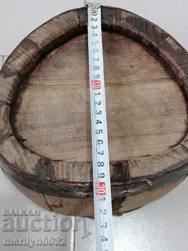 Old bucket, vase, barrel, wooden, pavour - 7 Old bucket, vase, barrel, wooden, pavour - 7