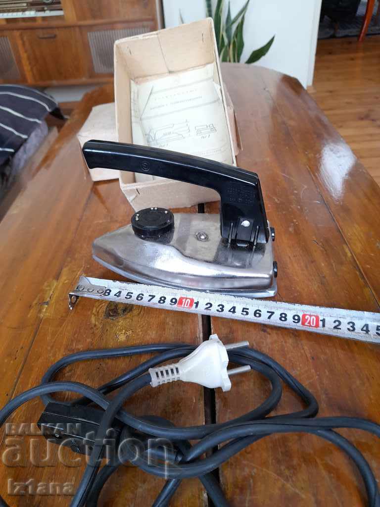 Old electric iron - 7 Old electric iron - 7
