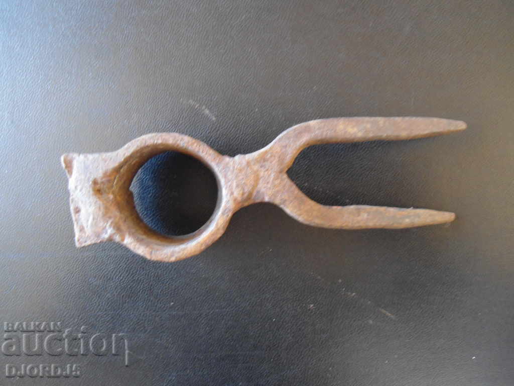 Old agricultural tool with price 2.00 BGN | € 1.02