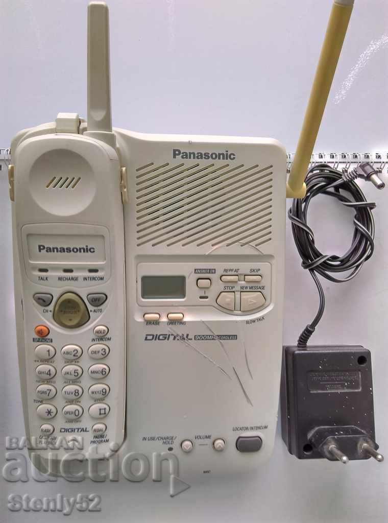 Стационарен жичен телефон "Panasonic"с телефонен секретар