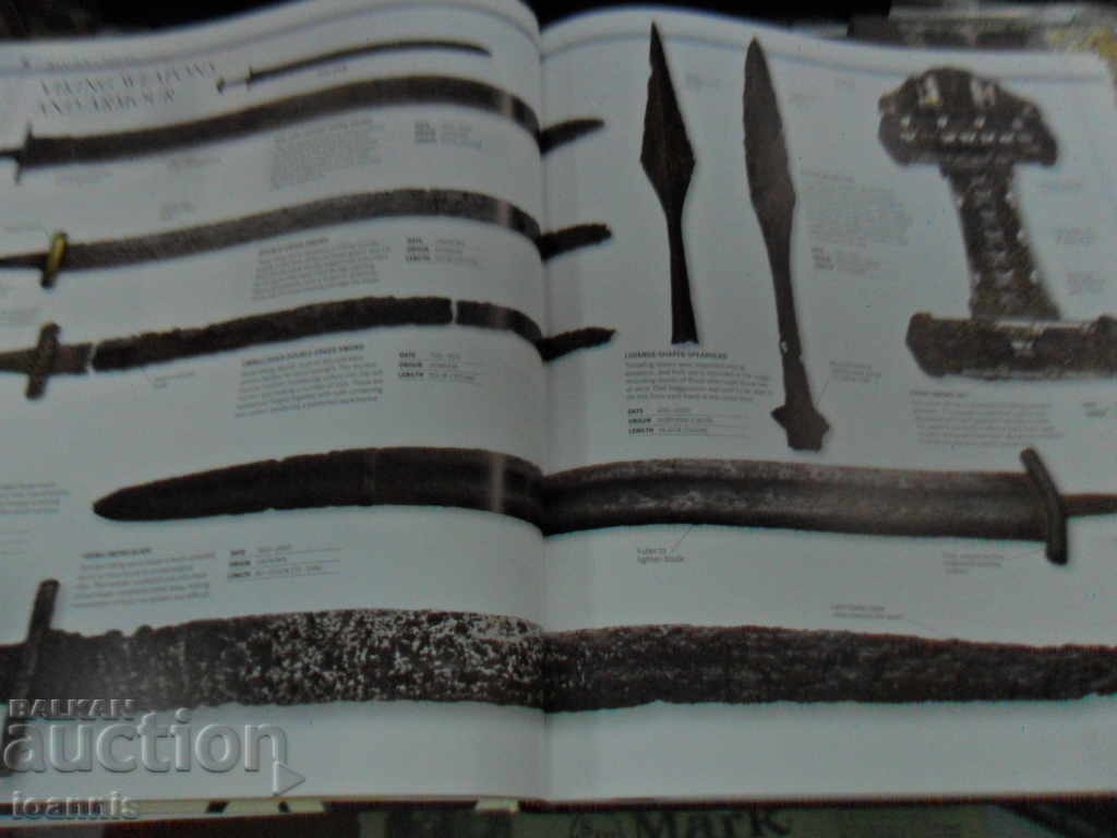 Auction  Luxury book on weapons