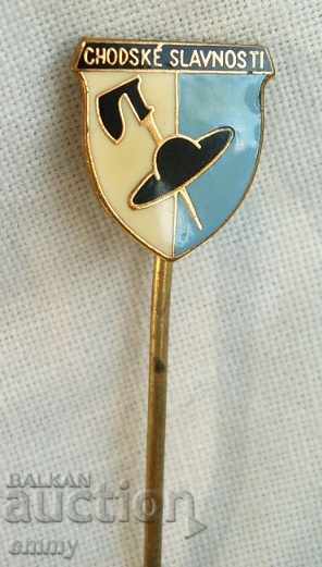 Insigna turism turistic Republica Cehă cu preț 5.00 BGN | € 2.56 Insigna turism turistic Republica Cehă cu preț 5.00 BGN | € 2.56