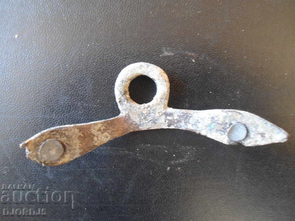 Old copper boiler hinge with price 3.00 BGN | € 1.53