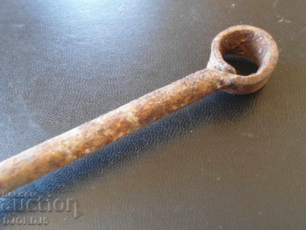 Auction Old drill, chipping Auction Old drill, chipping