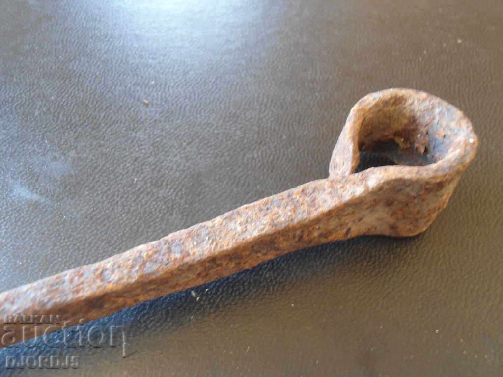 Auction Old drill, chipping Auction Old drill, chipping