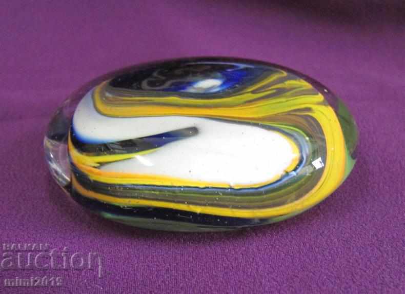 Auction  Vintic Morano Paperweight