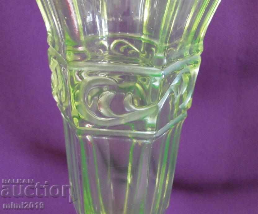 Vintic Vase Uranium Crystal Glass - 6 Vintic Vase Uranium Crystal Glass - 6