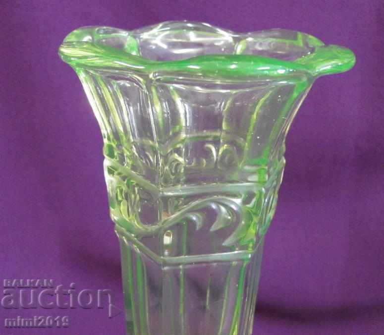 Vintic Vase Uranium Crystal Glass - 7 Vintic Vase Uranium Crystal Glass - 7