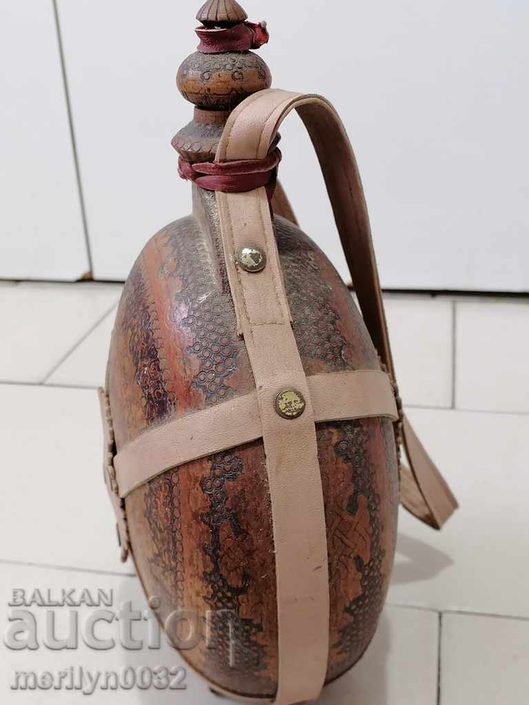 Cupă veche pirografată, cataramă, din lemn - 6 Cupă veche pirografată, cataramă, din lemn - 6