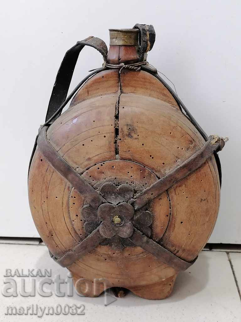 Painted cracker, wooden bucket with price 69.00 BGN | € 35.28