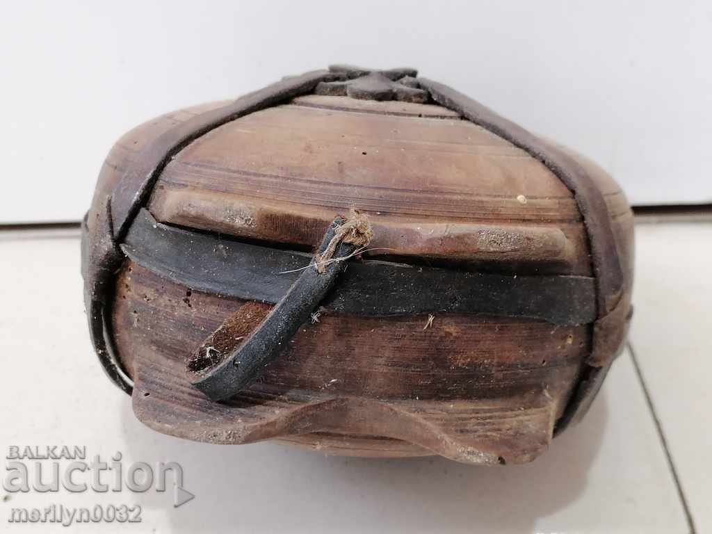 Painted cracker, wooden bucket - 7